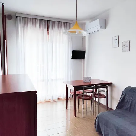 Diplomatic Fronte Mare Apartamento