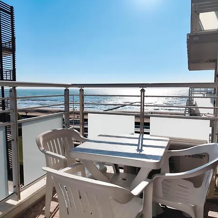 Diplomatic Fronte Mare Apartamento